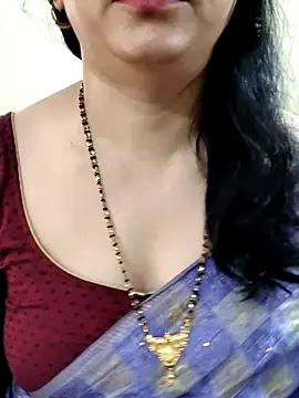 Yazhini-Cam webcam