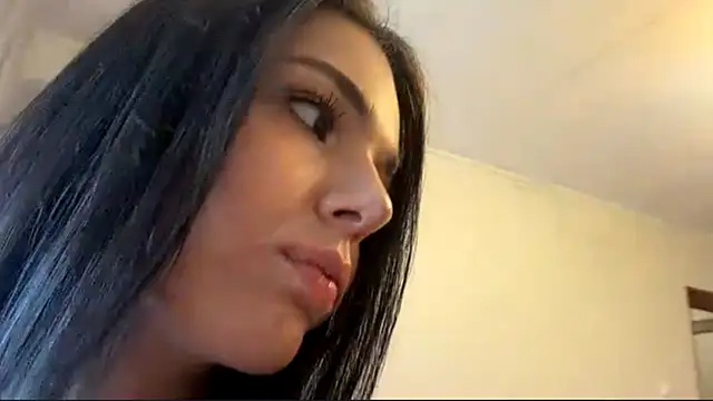 LivianDivorce webcam