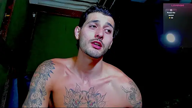 alejo__323__ webcam