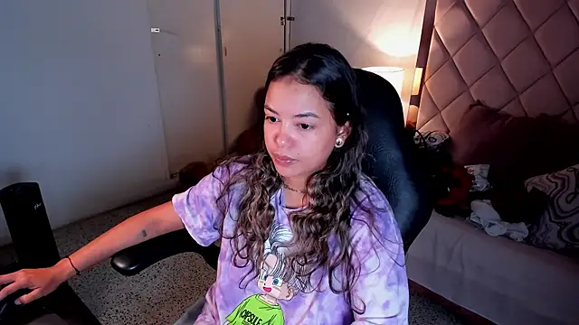 dulce_lyraa1 webcam