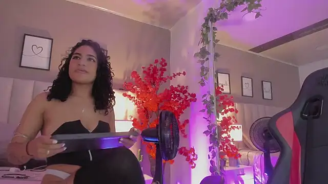 Kiara_Kismet_
