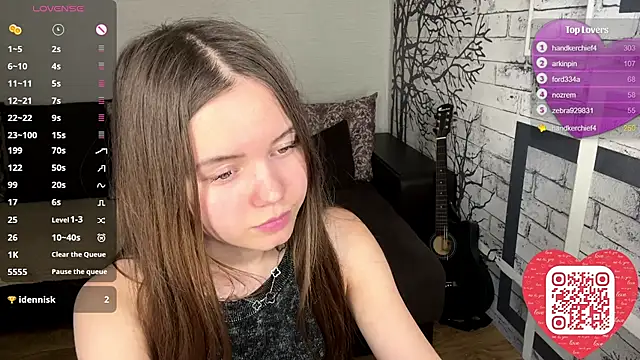 ElmiraDabato webcam