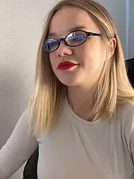 KimEvanss webcam