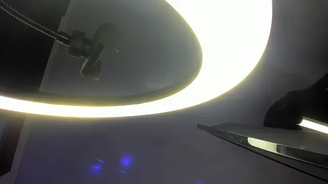 LittleeJaz webcam
