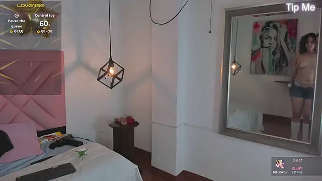curly_babe webcam