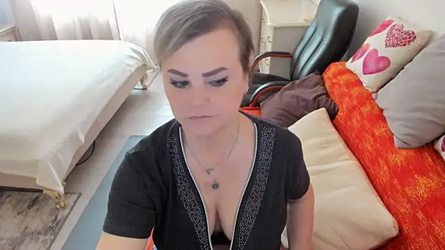 MildMature webcam