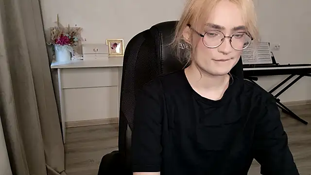 CuteYukiKun webcam