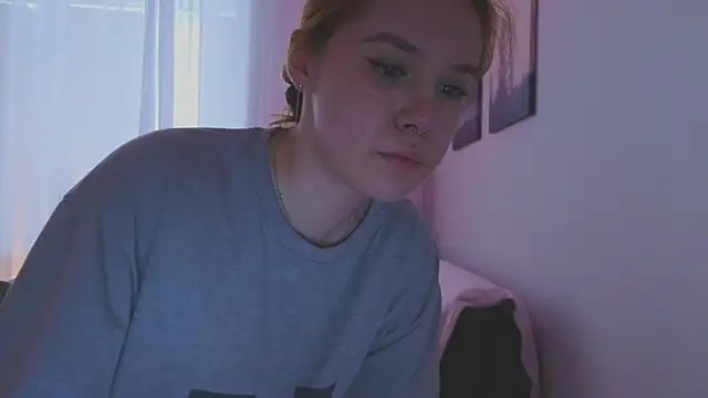 Mia_Luw webcam