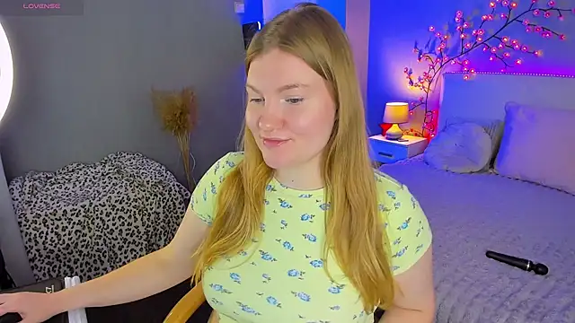 AshleyJoness webcam