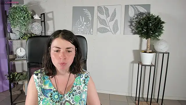MartaEdams webcam