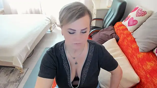 MildMature webcam