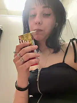 Only_April webcam