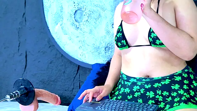 LizzyOlsen webcam