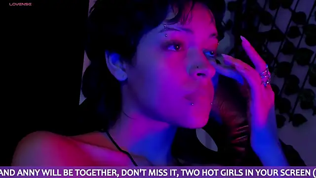 Anny_Kiitty webcam