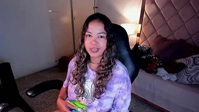 dulce_lyraa1 webcam