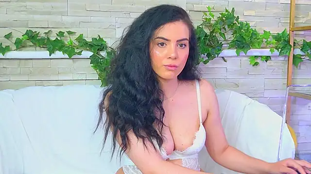 IngridMyst webcam