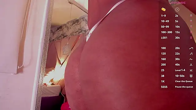 mia_rouxx1 webcam