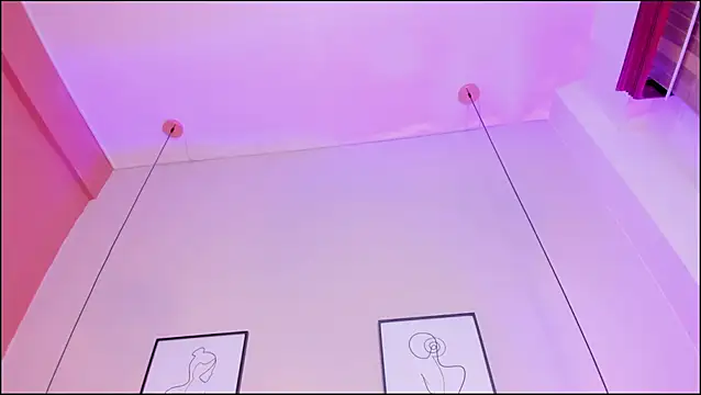 AliceThompsonn_ webcam