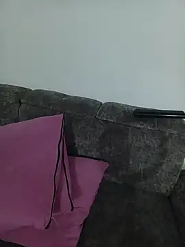 KaleaEbony webcam
