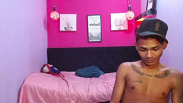 black_twinks webcam