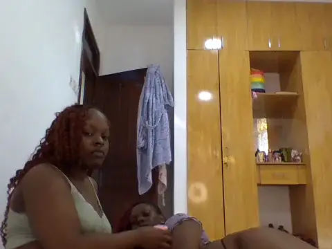 sexybaddies20 webcam