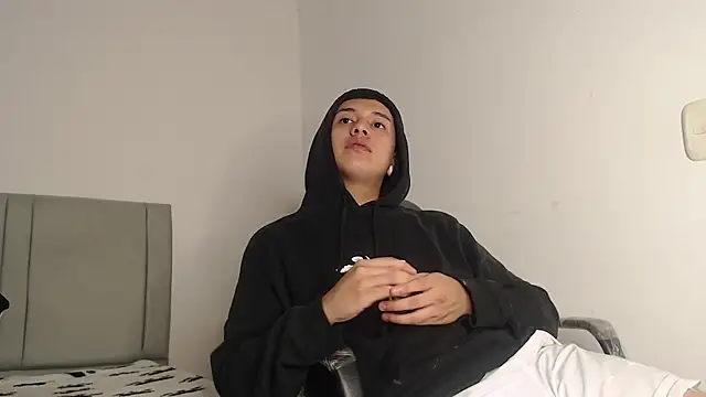 Owenn__blueee webcam