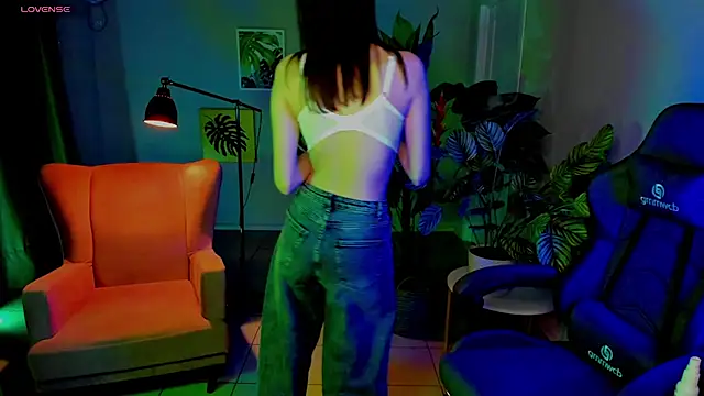 Eva_Leeee webcam