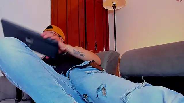 Leo_Hunt_ webcam