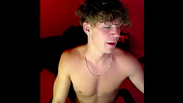 TheOnlyLogan webcam