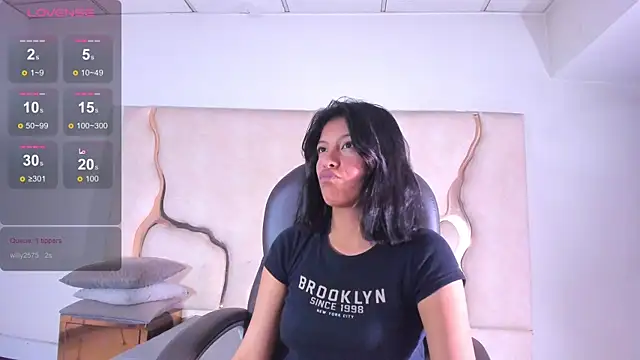 Salmaportman69 webcam