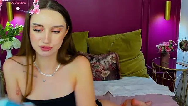 ToriSonn webcam