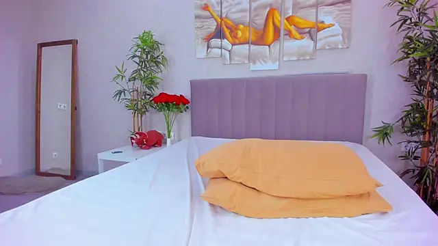 Camilla_Kelly webcam