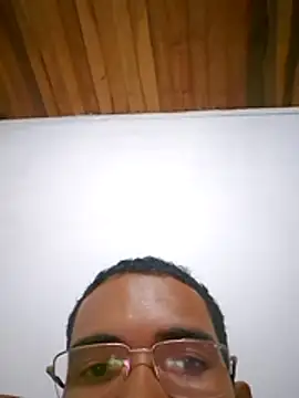 Mikael_1357 webcam