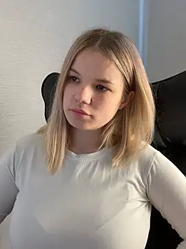KimEvanss webcam