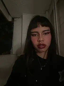 AntonellaCooper_Pink webcam