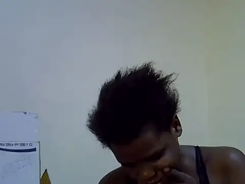 cute_aliyah webcam