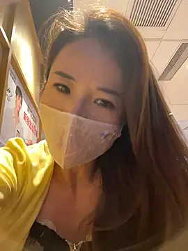 kiss_loo (F milf) - 户外抽插一分钟