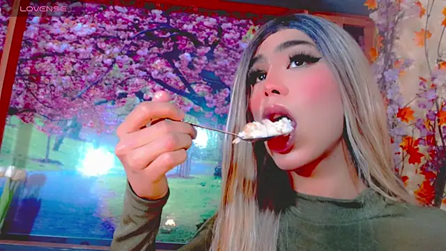 Honey_Balenciaga webcam