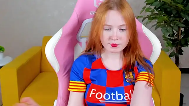 ari-kittyy webcam