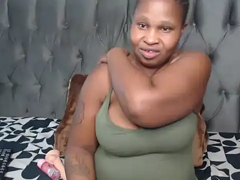 Loyal_Alisha webcam