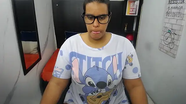 _bella_ebony_ webcam