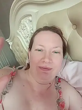 GoddessLara webcam