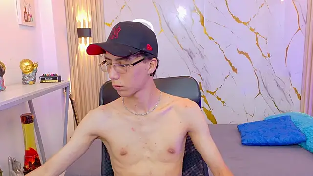 nikolay_gregori - Nikolay_Gregori's free webcam - UK Sex Cams