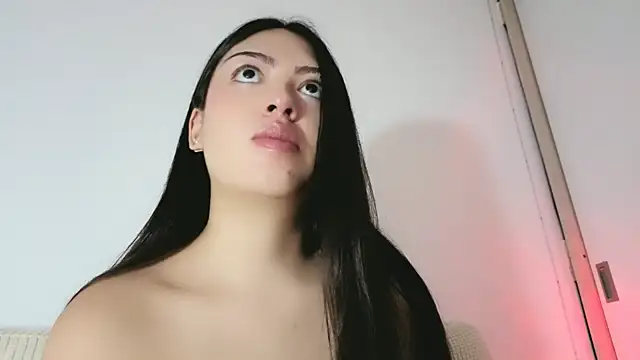 Melanie-Roberts webcam