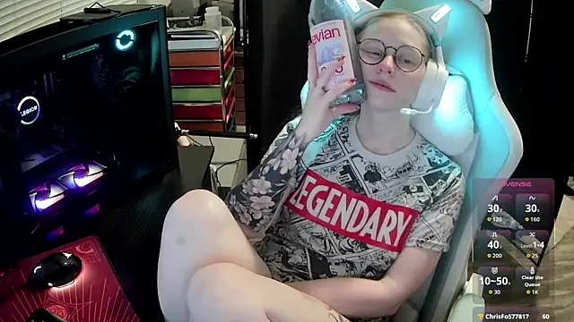 lilyfoxxx - LilyFoxxx's free webcam - UK Sex Cams