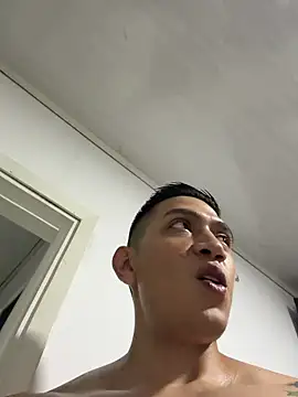 OliverWest04 webcam