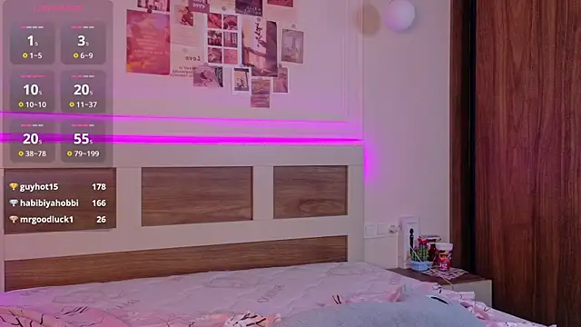 LunaXBaddie webcam