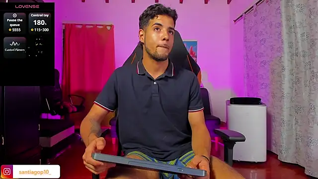 Alexx_Lord webcam