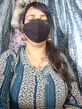 cute-tanvi webcam