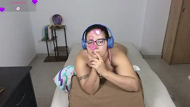 blue__moon_ - Blue__moon_'s free webcam - UK Sex Cams